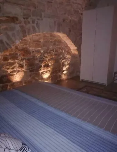 Michemari アパート *